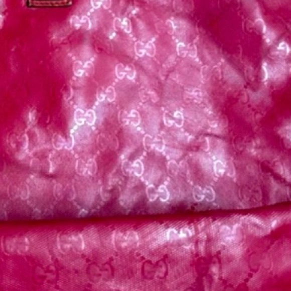 WOW - Poshmark - Authentic Gucci Leather GG Tote = OVER 20” L = It Is HUGE!! - Picture 9 of 16